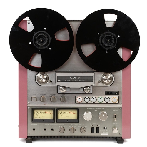 255 - Audio Interest. Vintage Sony TC-765 reel to reel 'tapecorder' tape recorder. 3 motor, 3 head, closed... 