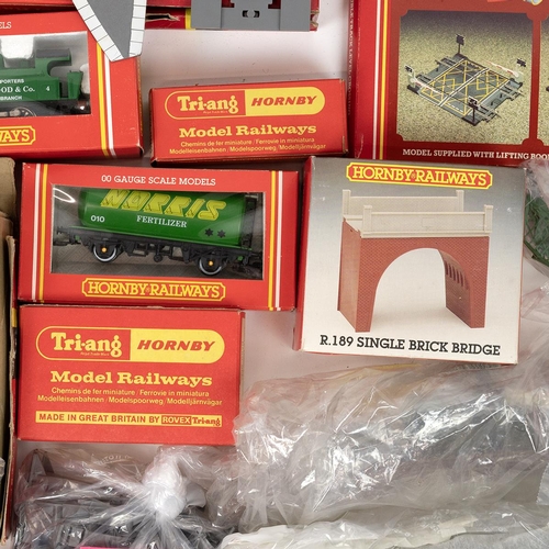 275 - Quantity of mainly boxed Hornby 00 gauge railway trains and stock. To include R.782 Smokey Joe loco,... 