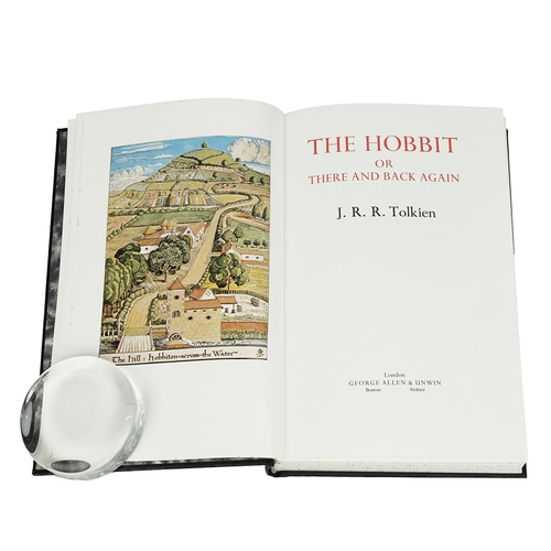 349 - J.R.R.Tolkien interest - three De Luxe Edition books to include: The Hobbit (De Luxe First Edition, ... 