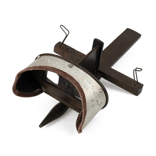 359 - Stereoscope hand viewer with metal eye surround. Together with a collection of 'The Battle-Field Ser... 