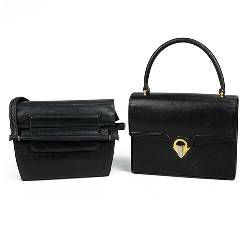 368 - Circa 1980s vintage Gucci black leather handbag, with gold-tone hardware, single handle, leather int... 