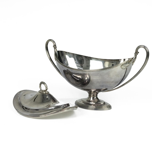 379 - Silver Plated Soup Tureen with lid by The Goldsmiths and SIilversmiths Company Ltd. (2) 