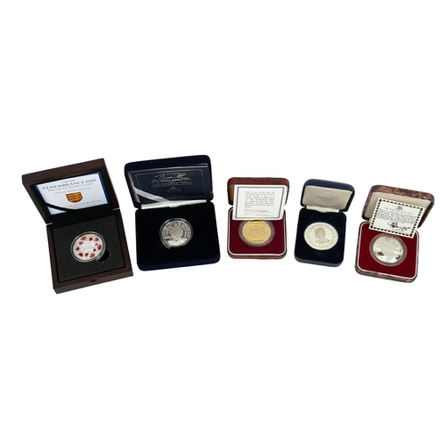 62 - Nine (9) Queen Mother and royal family coins and medals in 925 sterling silver. Includes (1) 2000 Ro... 