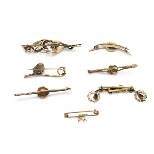 124 - Edwardian and later gem set brooches, to include a 9ct gold seed pearl flower head brooch, 3.83g, a ... 