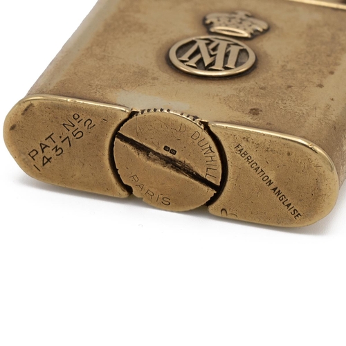 229 - 18ct gold Dunhill lighter, the base stamped PAT 143752, Alfred Dunhill, Paris, Fabrication Anglaise ... 