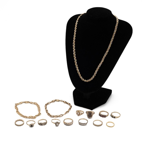 241 - Various gold jewellery including various 9ct gold rings and necklaces, 53.73g and a 22ct gold ring, ... 