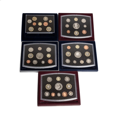 113 - Five (5) UK proof annual coin sets from The Royal Mint, dated 2000, 2001, 2002, 2003 and 2004, featu... 