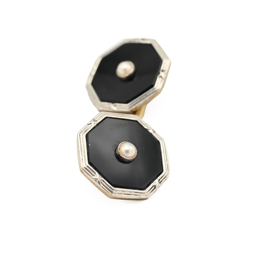 22 - Pair of Art Deco gentlemen's onyx and pearl cufflinks, the reverse marked 18ct & plat, 5.87 grams.