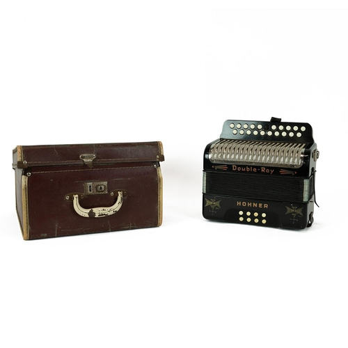 259 - Hohner double-ray medoleon / accordion. Made in Germany, 21 treble and 8 bass buttons, Gloss black f... 