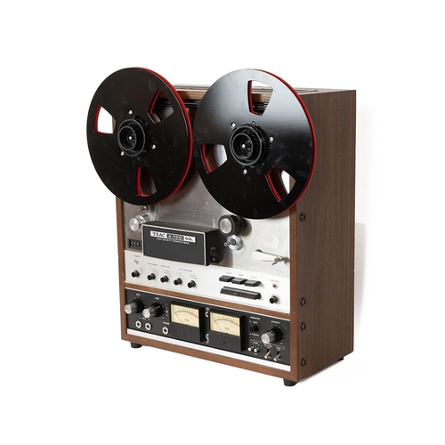 269 - Audio Interest. Vintage TEAC A-7010 GSL reel to reel stereo tape deck. High density ferrite head, 4 ... 