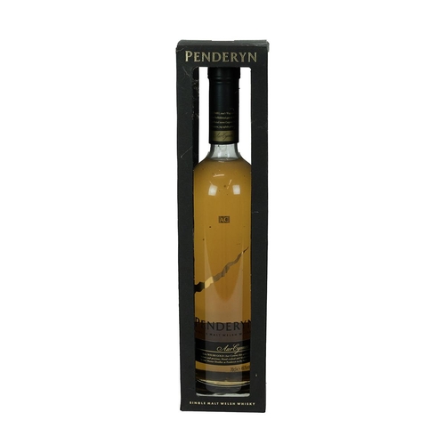 317 - Alcohol to include: a boxed bottle of Penderyn Whisky, 70cl 46%; Stone's Ginger Wine, 70cl 13.5%; Fr... 