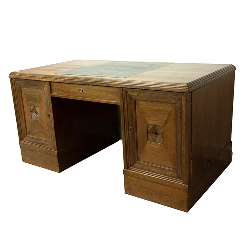 362 - Art Deco early 20th century circa 1930s oak & leather top office writing desk table. The desk has a ... 