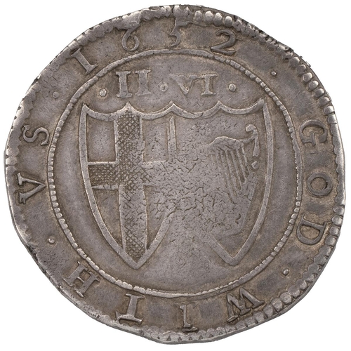 101 - 1652 Commonwealth silver Halfcrown, sun mintmark (S 3215, S 2722). Obverse: English shield within a ... 