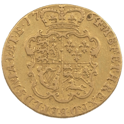 220 - 1764 George III gold Guinea (S 3726, Bull EGC 674). Obverse: right-facing second laureate head with ... 