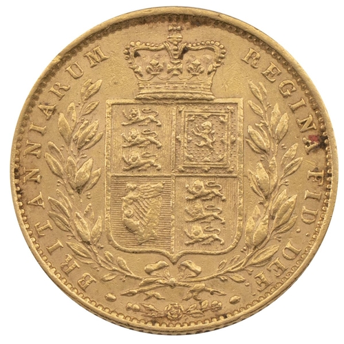 277 - 1862 Victoria gold Sovereign (S 3852D, Marsh 45). Obverse: second type left-facing 'Young Head' bust... 