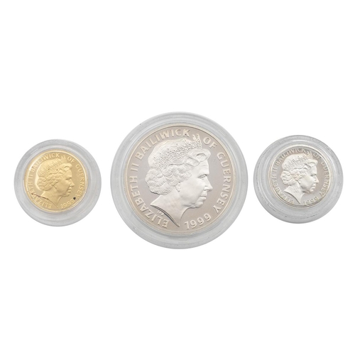 404 - 1999 Guernsey three-coin gold and silver proof set from the Westminster Mint Includes a Crown-sized ... 