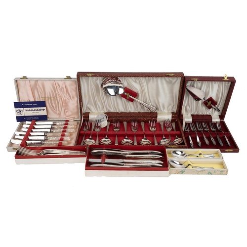 7 - Boxed cutlery to include: Set of 6 Valiant stainless steel butter knives with celluloid handles; set... 