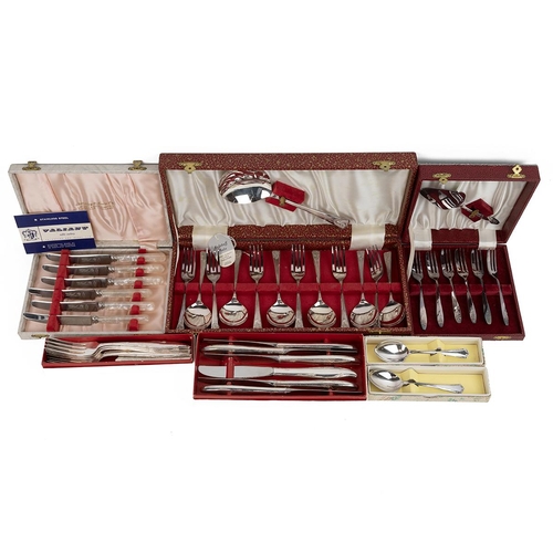 7 - Boxed cutlery to include: Set of 6 Valiant stainless steel butter knives with celluloid handles; set... 