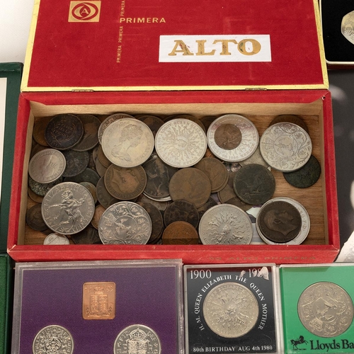 145 - Mixed Coins and medallions including a cased 10th anniversary Independence Medallion, Princess Diana... 