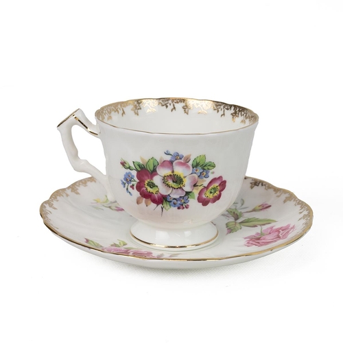 184 - Aynsley china various styles including cups and saucers, comports, bowls and vases. Approximately 35... 