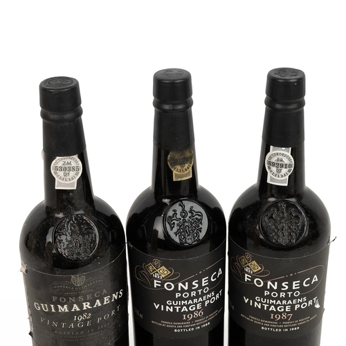 363 - Fonseca Porto Guimaraens 3 bottles of vintage port each 75cl 20.5% alc/vol: 1982, fill into neck, la... 