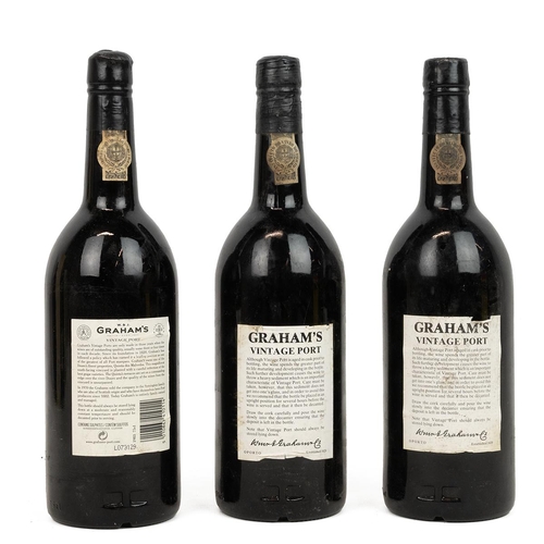 364 - 3 bottles of Graham's 1983 vintage port each 75cl 20% alc/vol, fill top shoulder on two, low shoulde... 