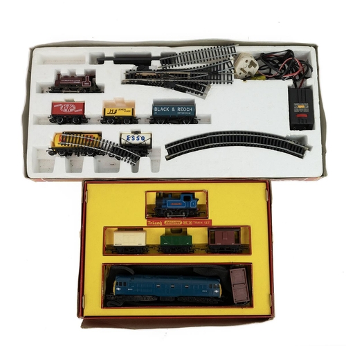 458 - Hornby Industrial Freught Set & Triang R524 set