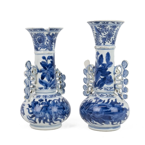 158 - A PAIR OF CHINESE BLUE AND WHITE TWIN HANDLED VASES 18TH CENTURYAfter a Venetian glass prototype, ea... 