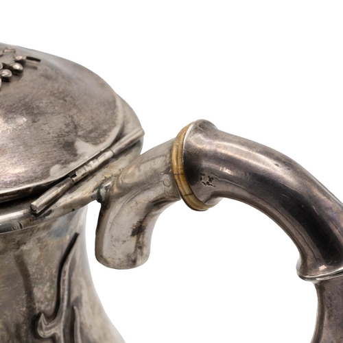 356 - A CHINESE SILVER COFFEE POT, LATE 19th TO EARLY 20th CENTURYThe handle and spout in the form of bamb... 