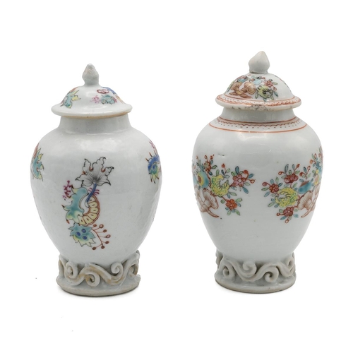 32 - A NEAR PAIR OF CHINESE FAMILLE ROSE VASES WITH COVER, 18TH CENTURYOf baluster shape, one decorated w... 