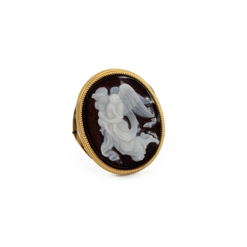 71 - A fine 14ct stamped finely detailed cameo ring, depicting an angel with children, size K, weight 5.6... 