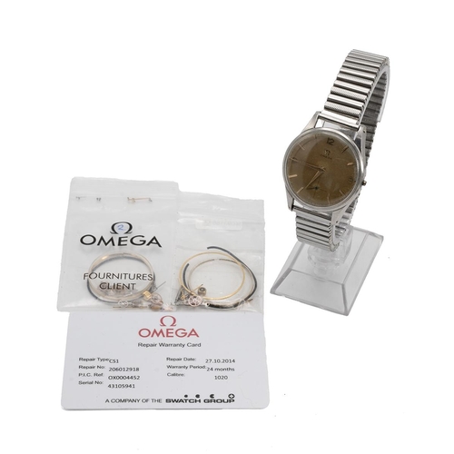 246 - Omega vintage gents wristwatch, 35mm case, stainless steel, with gold tone face, gold tone hour mark... 