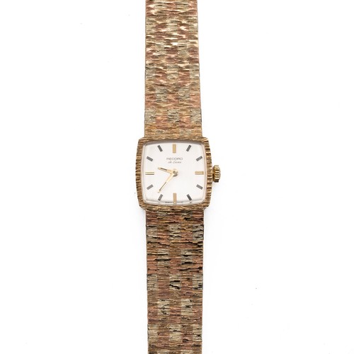 254 - Vintage Record De Luxe 9ct gold ladies wristwatch and strap, c1970s. manual wind, 17mm case, silvere... 