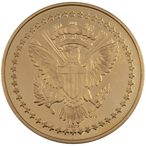 258 - United States, 1963 John F Kennedy gold medal. Obverse: JFK, left, 'JOHN F. KENNEDY' above with 'THE... 