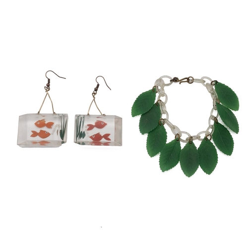 86 - Mid-century/vintage lucite earrings, each decorated with a goldfish, along with a lucite chain link ... 