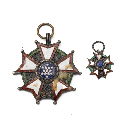 123 - US Legion of Merit medal & miniature, Enamelled front to both, unmarked to reverse.