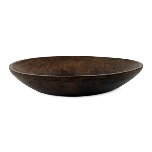 247 - Vintage large walnut shallow bowl. Original patina, diameter 57cm.