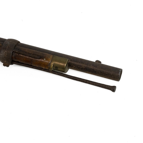 346 - 1850s Enfield Rifle with ram rod stamped WD F.I 1O 62 to the stock crown and VR to the plate, L141cm