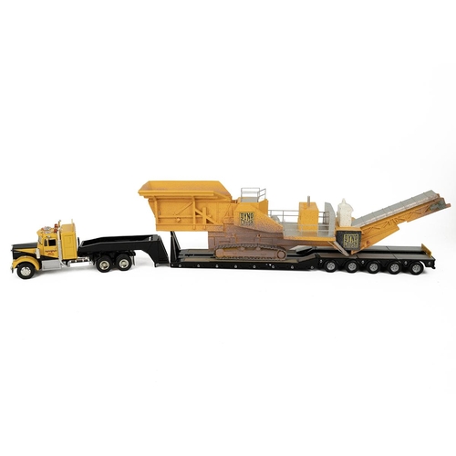 387 - Boxed Corgi Toy Heavy Haulers 'Kenworth W925 with King Trailor and Rock Crusher Load', 1:50 scale li... 