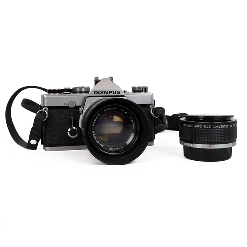 448 - Vintage Olympus OM1 camera and lens, f=50mm, leather case and manual; Panagor PMC Auto Tele Zoom Mac... 