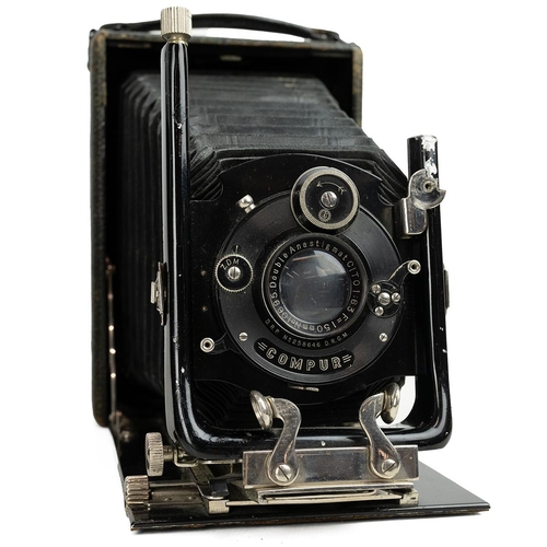 457 - Group of vintage plate cameras- Voightlander Press camera with Ross Synchro-compur-P lens; Midg No.1... 