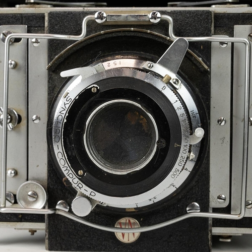 457 - Group of vintage plate cameras- Voightlander Press camera with Ross Synchro-compur-P lens; Midg No.1... 