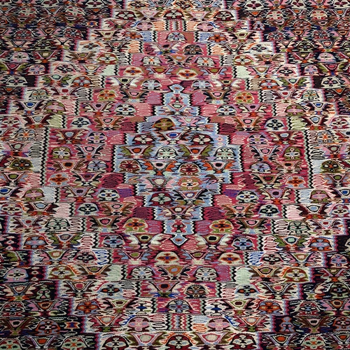 472 - A Persian Kilim Senneh hand spun and knotted and crafted by hand in Old Persian tradition from natur... 