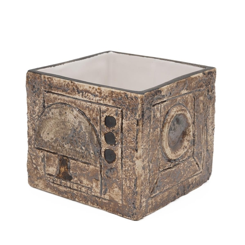 192 - Troika Cube cube vase decorated by Teo Bernatowitz , Newlyn 1974, H8cm.