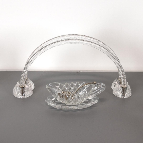 199 - The York Minster etched Stuart glass goblet 1972 (with paperwork) together with crystal and cut glas... 