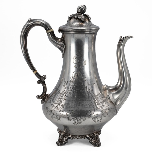212 - Silver coffee pot with ivory rings, melon finial, acanthus and floral decoration to the body. With p... 