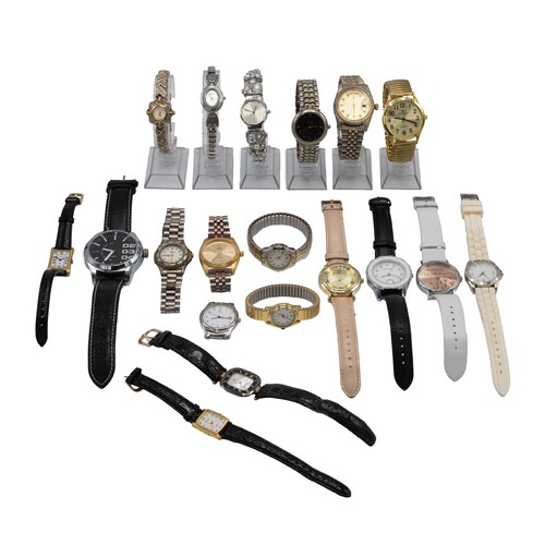 17 - Quantity of mixed quartz watches. Including: Rossi Valentino, Citron, Solina, Guillaume, Titan, L'et... 