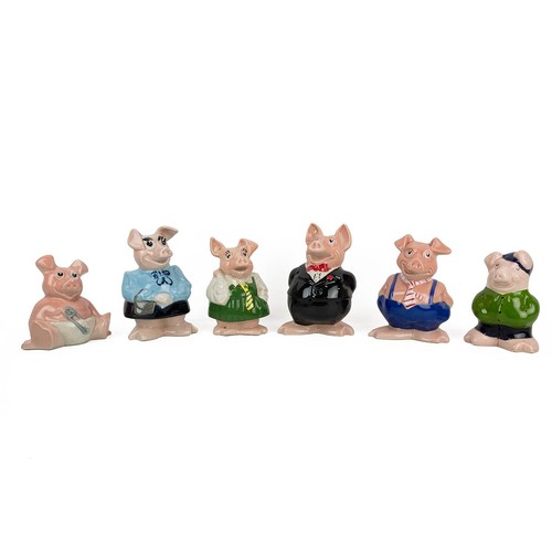 109 - Set of six Wade NatWest collectors pigs, Woody, Annabel, Maxwell, Lady Hillary, and Sir Nathaniel in... 