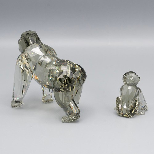 132 - Swarovski crystal Society Gorilla and Infant from the Endangered Wildlife Series, in original box wi... 