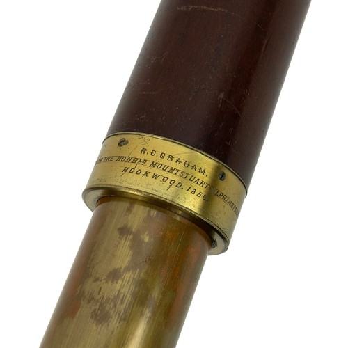 236 - Political & Historic Interest: a three draw telescope in brass and mahogany (length 24.6cm openi... 